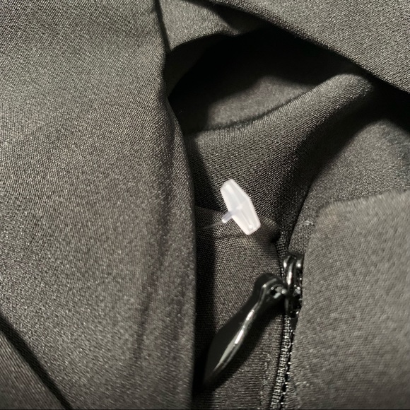 Vince Camuto Women’s of the Shoulder Black Long Dress Size 4 NWOT. - Picture 10 of 11